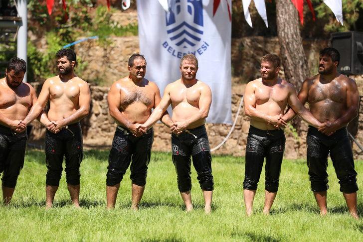 Bodrum Yağlı Güreşleri'nde başpehlivanlığı Ali Yanatma kazandı G3