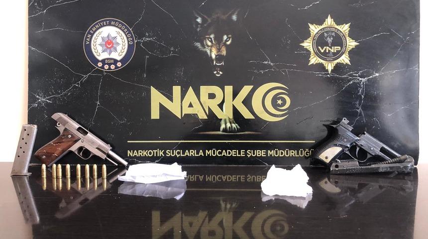 Van'da yakalanan uyuşturucu şüphelisi tutuklandı