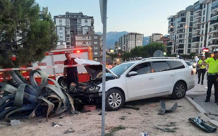 Denizli'de trafik kazasında 7 kişi yaralandı, 1 çocuk öldü G2
