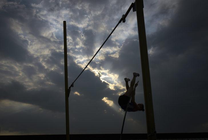 Türkiye Büyükler Atletizm Şampiyonası'nın ilk günü tamamlandı G1