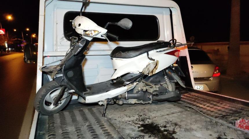 Antalya'da otomobil ile çarpışan motosikletin sürücüsü hayatını kaybetti