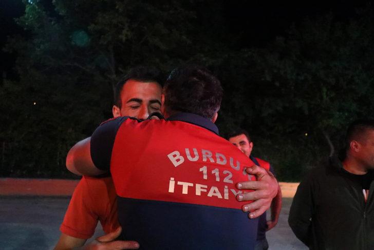 Marmaris'teki orman yangınından dönen alev savaşçılarına Burdur'da karşılama düzenlendi G5