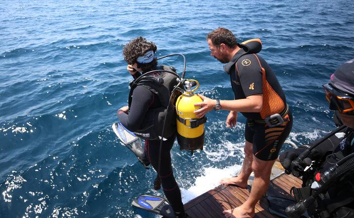 İtalyan konuklar, turizme açılan Çanakkale Savaşı batıklarına dalış yaptı G5