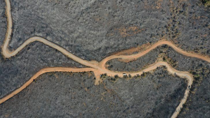 Marmaris'te yanan ormanlık alanda soğutma çalışmaları sürüyor G4