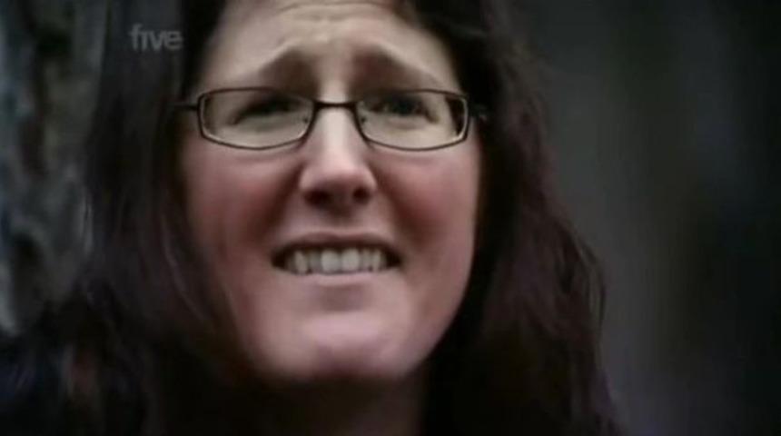 Daha önce de Eyfel Kulesi'yle evlendiğini söylemişti! Şimdi de ''Çitleri çekici buluyorum'' dedi