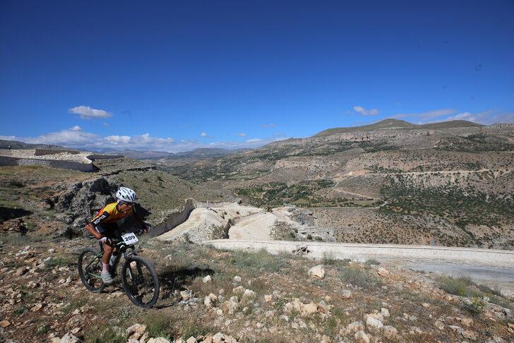 "Uluslararası Levent Vadisi Dağ Bisiklet Yarışı" Malatya'da başladı G5