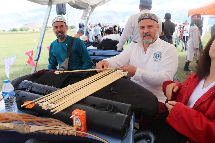 Erzincan'daki Geleneksel Okçuluk Türkiye Şampiyonası devam ediyor G1