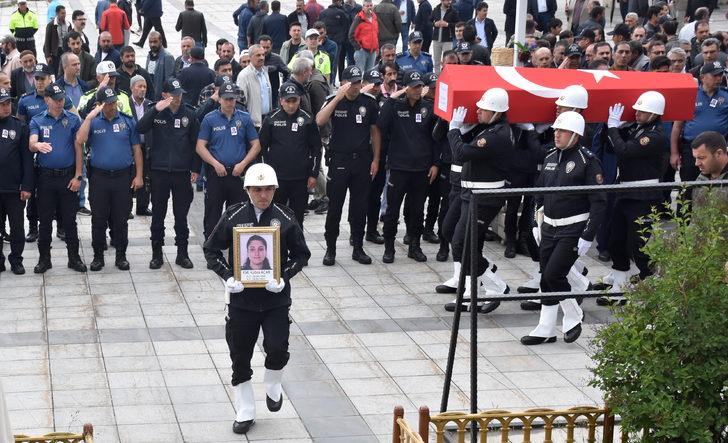 Balıkesir'de silahla vurulan polis memuru Erzurum'da toprağa verildi G4