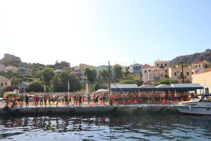 Uluslararası Meis-Kaş Yüzme Yarışı yapıldı G3