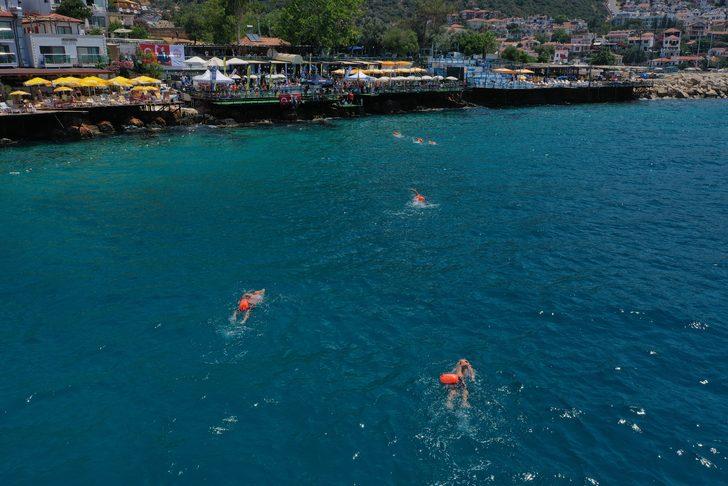 Uluslararası Meis-Kaş Yüzme Yarışı yapıldı G4