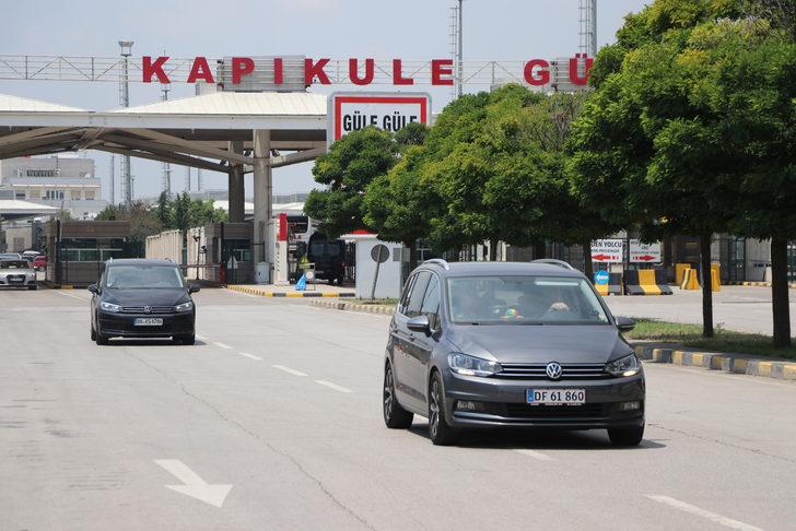 Yıllık izinlerini Türkiye'de geçirecek gurbetçilerin sınır kapılarından girişleri arttı G5