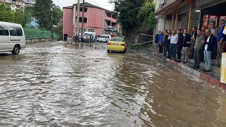 Zonguldak'ta sağanak nedeniyle Çaydamar Deresi taştı G2