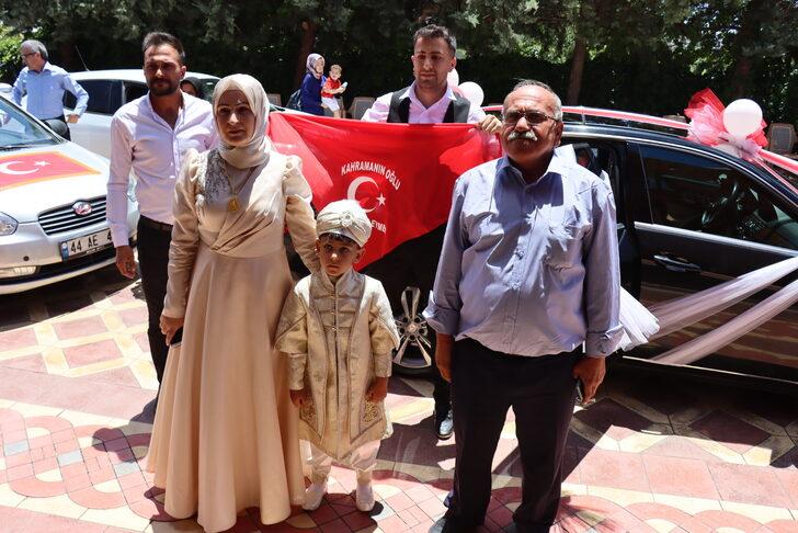 Valinin makam aracı şehit çocuğuna sünnet arabası oldu G1