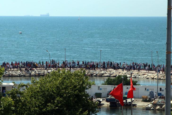 SOLOTÜRK, Yalova'da gösteri uçuşu yaptı G3