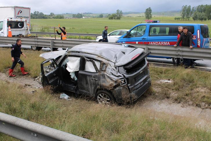 Bolu'da takla atan cipteki 6 kişi yaralandı G2