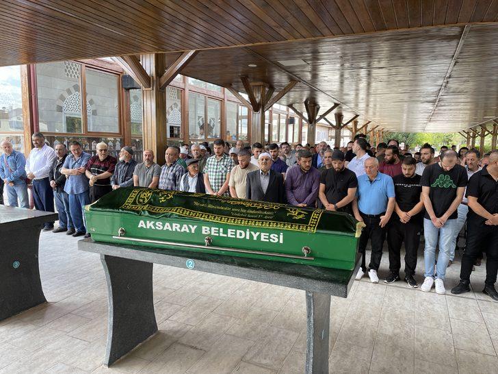 Dekan Prof. Dr. Korkmaz'ın cenazesi Aksaray'da defnedildi G3