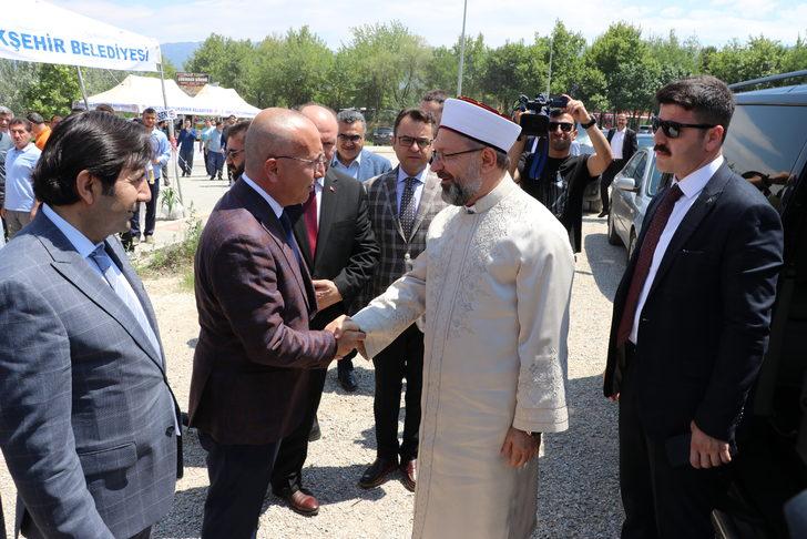 Diyanet İşleri Başkanı Erbaş, Denizli'de cami temel atma törenine katıldı: G3