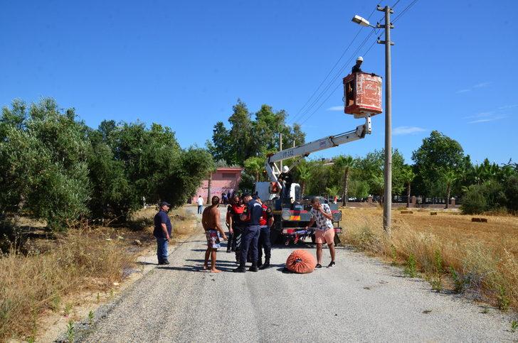 Antalya'da elektrik tellerine takılan deniz paraşütündeki 2 turist yaralandı G5