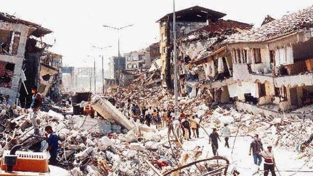 marmara depremi bugun 18 yil donumunde 17 agustos 1999 marmara depreminde neler yasandi son dakika haberler