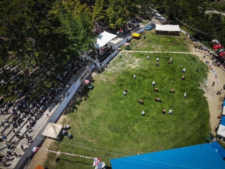 661. Domaniç Yağlı Pehlivan Güreşleri'nde başpehlivan Recep Kara oldu G1