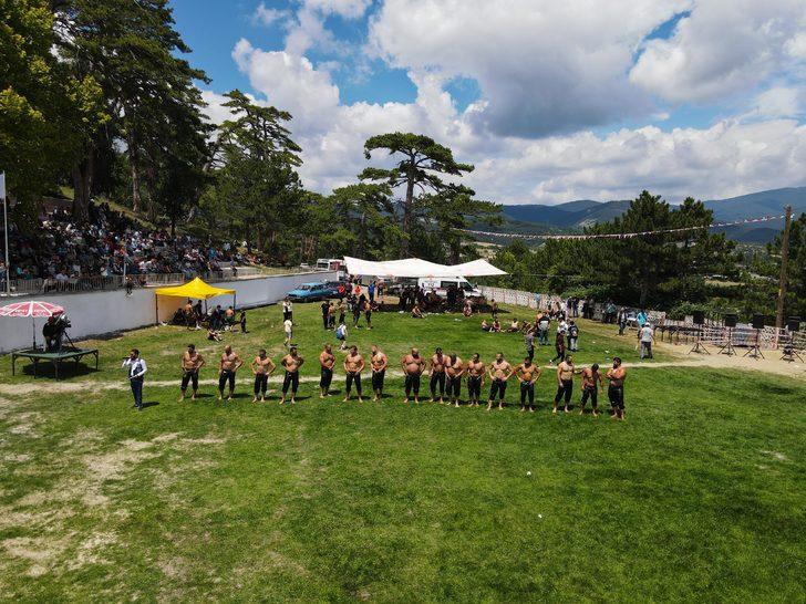 661. Domaniç Yağlı Pehlivan Güreşleri'nde başpehlivan Recep Kara oldu G2