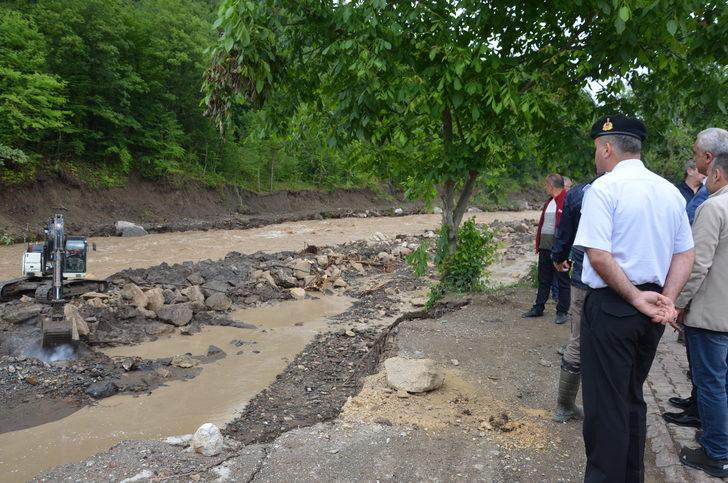 Kastamonu Valisi Çakır, kentte beklenen sağanakla ilgili önlemleri inceledi G4