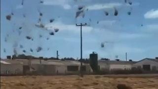 Bandırma'da hortum paniği! O anlar kamerada