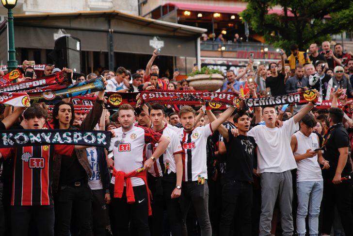 Eskişehirspor'un kuruluş yıl dönümünde meşaleli kutlama G3