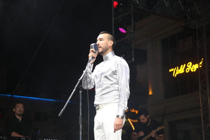 Cem Adrian, "Erzincanfest 2022" etkinlikleri kapsamında konser verdi G4