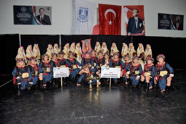 Bodrum'da Türkiye Halkoyunları Federasyonu Grup Yarışması yapıldı G1