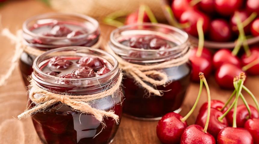 Vişne reçeli nasıl yapılır? Vişne reçeli malzemeleri neler?