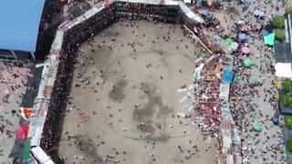 Kolombiya'da bir boğa güreşi etkinliğinde tribün çöktü: En az 4 ölü