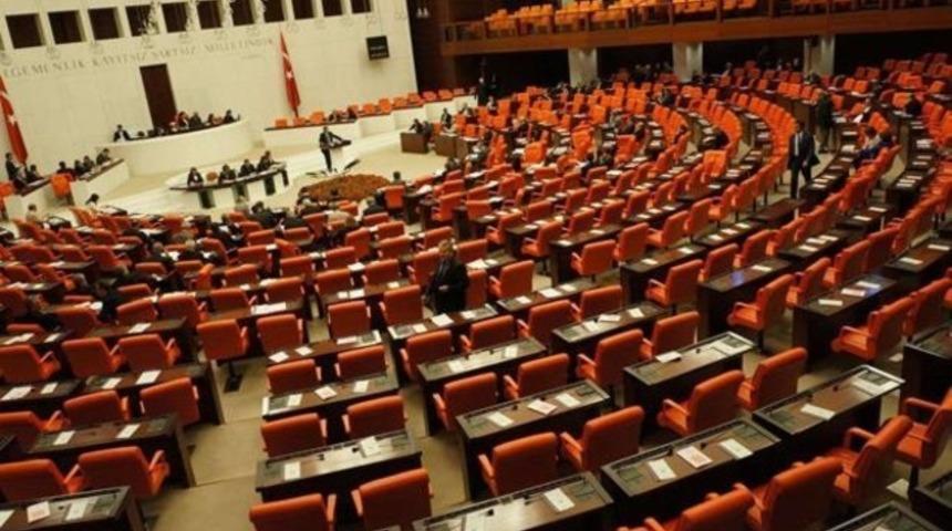 D&ouml;vizli askerlik d&uuml;zenlemesi Meclis'te kabul edildi