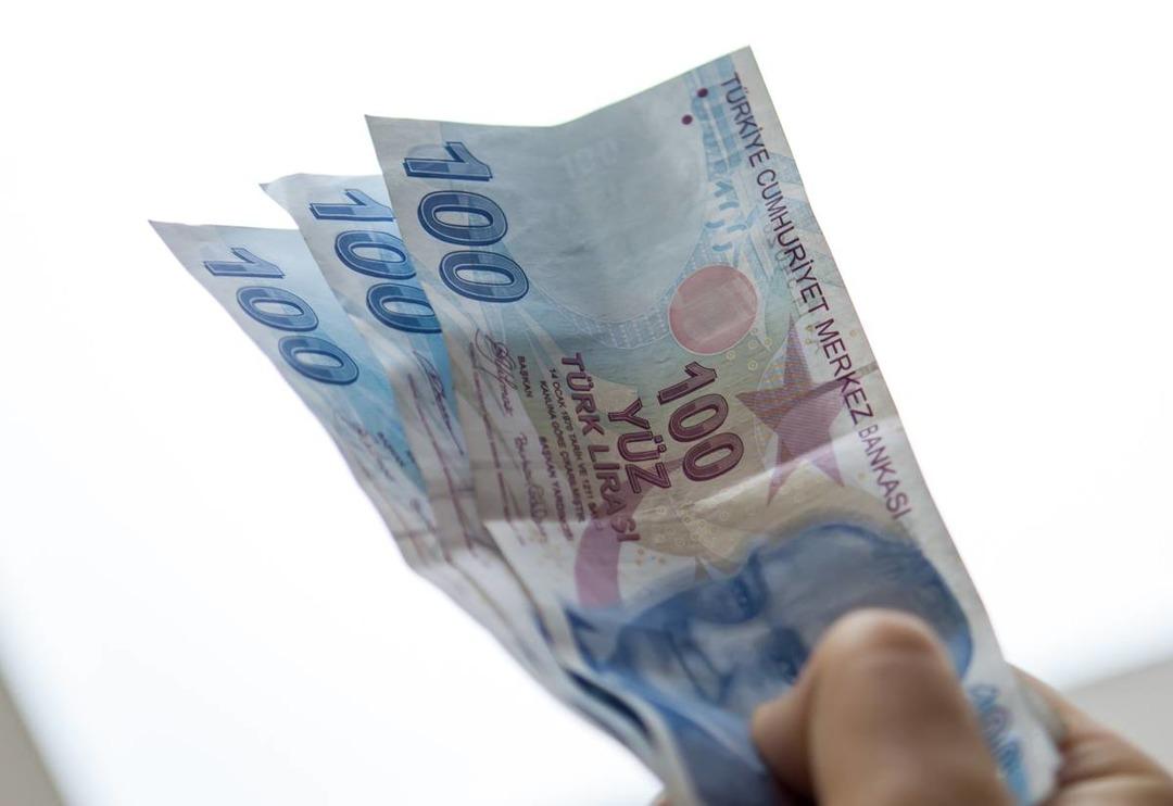 SSK'lı, BAĞ-KUR'lu, kamu &ccedil;alışanı fark etmiyor! Erken emeklilik fırsatında kritik tarih! Başvuran kazan&ccedil;lı &ccedil;ıkacak&hellip; 