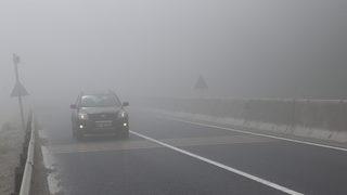 Bolu Dağı'nda sis nedeniyle görüş mesafesi 30 metreye kadar düştü