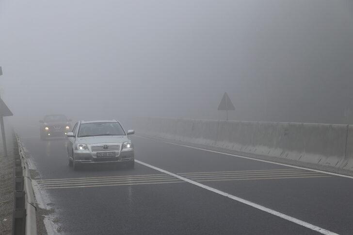 Bolu Dağı'nda sis nedeniyle görüş mesafesi 30 metreye kadar düştü G3