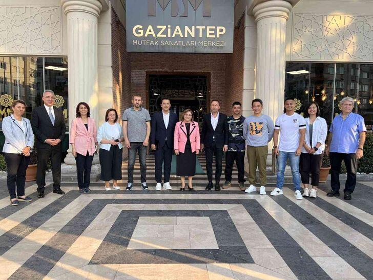 Malezya Başbakanı’nın oğlu Türkiye’de çekilen filmde başrol oynuyor G5