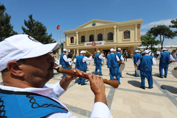 Kırkpınar davul ve zurnacıları devlet ricalini marşlarla güreşlere davet etti G3