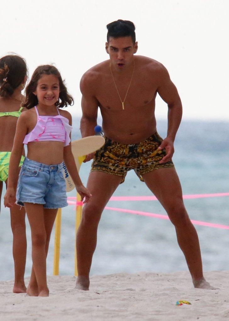 Radamel Falcao tatilde çocuklarıyla çocuk oldu! G3