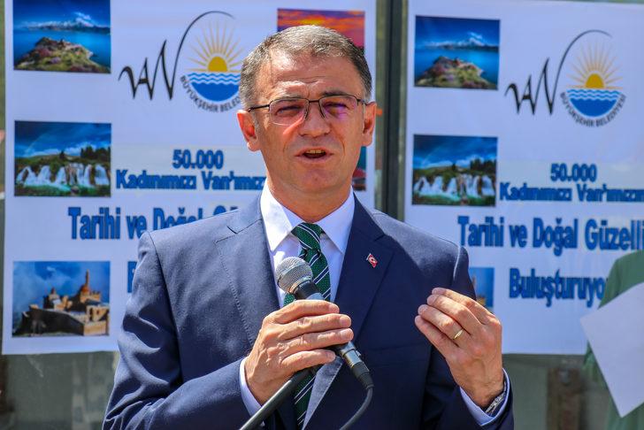 Van'da 50 bin kadın kentin tarihi mekanlarıyla buluşturulacak G4