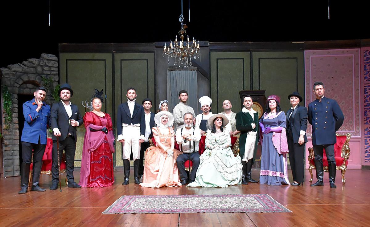 Anadolu Adliyesi &ccedil;alışanları tiyatro oyunu sergiledi