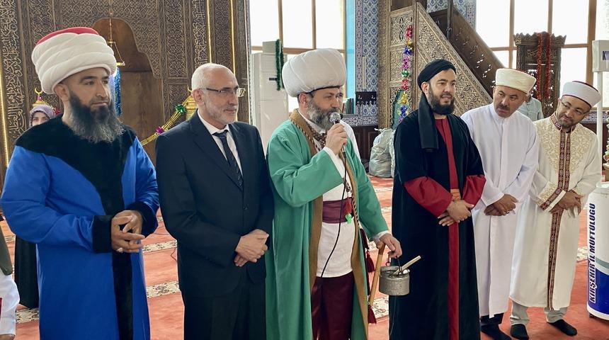 Kırşehir'de yaz Kur'an kursunu temsili Ahi Evran, Yunus Emre ve Nasrettin Hoca başlattı