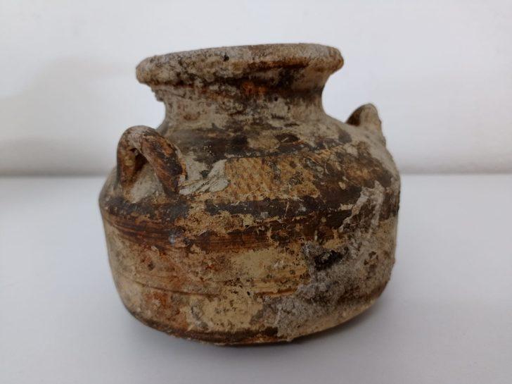 İzmir'de 14 parça tarihi eser ele geçirildi G2