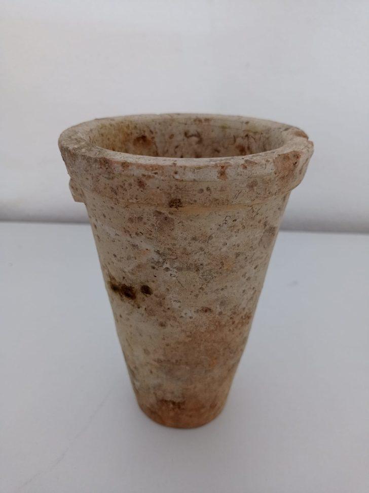 İzmir'de 14 parça tarihi eser ele geçirildi G5