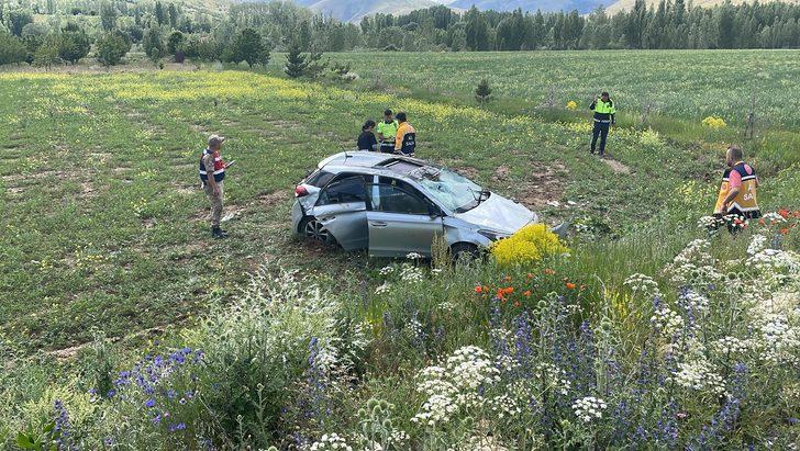 Bayburt'ta şarampole devrilen otomobildeki 4 kişi yaralandı G3