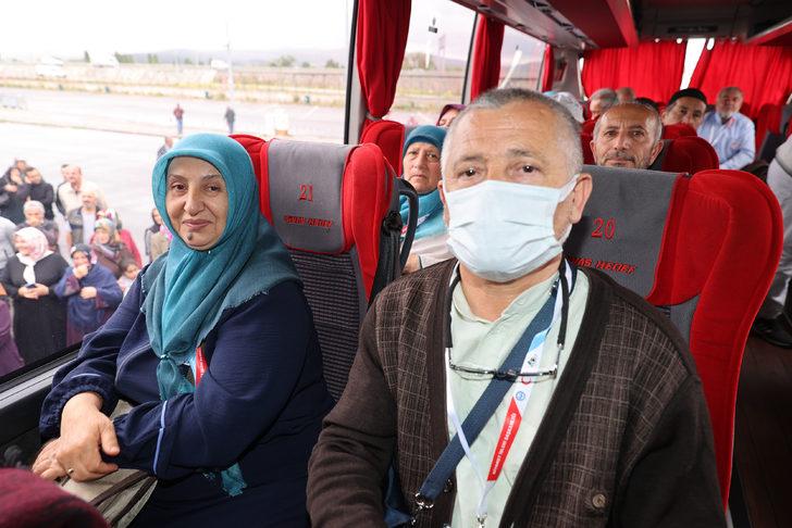 Sivas'ta ilk hac kafilesi kutsal topraklara uğurlandı G4