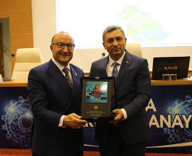 Malatya'da "Avrupa Yeşil Mutabakatı" konferansı düzenlendi G5