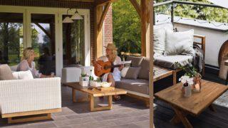 Yaz aylarında bahçesinde ya da terasında vakit geçirmeyi sevenler için eşsiz sehpa modelleri