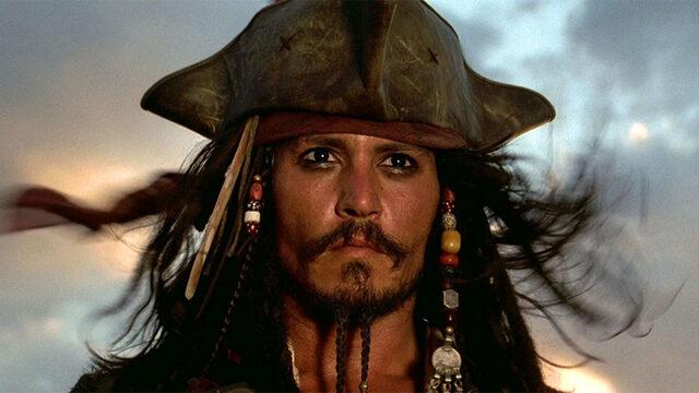 Johnny Depp Karayip Korsanları'na geri mi dönüyor? Görüşmeler sürüyor iddiası!