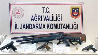 Ağrı'da tefecilik operasyonunda 5 zanlı yakalandı